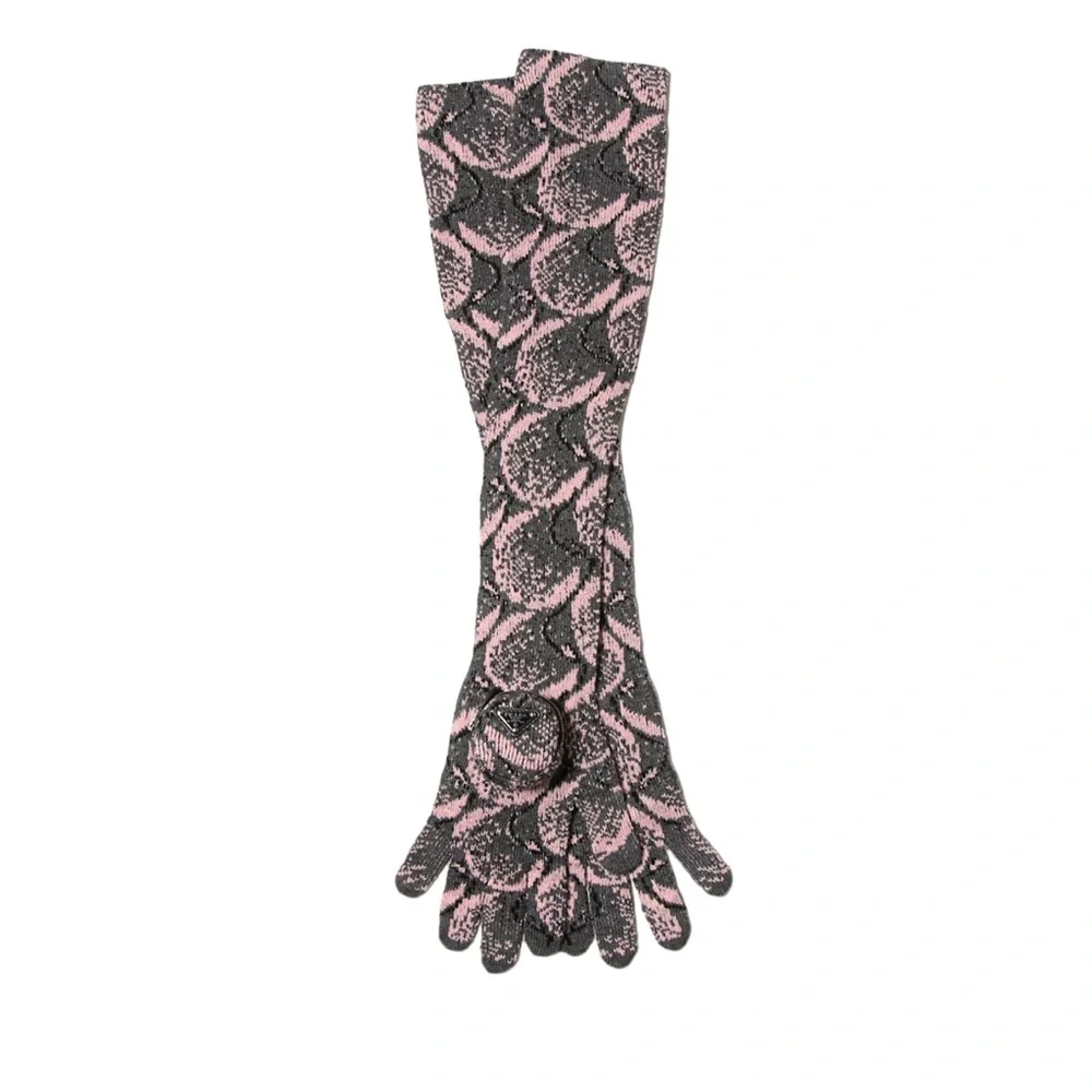 PRADA | Superfine Wool Jacquard Gloves In Charcoal✨